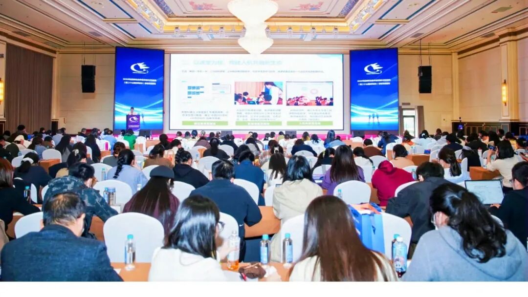 高清錄播,奧威亞以數智賦能，助力泉州打造教育優質均衡新范式